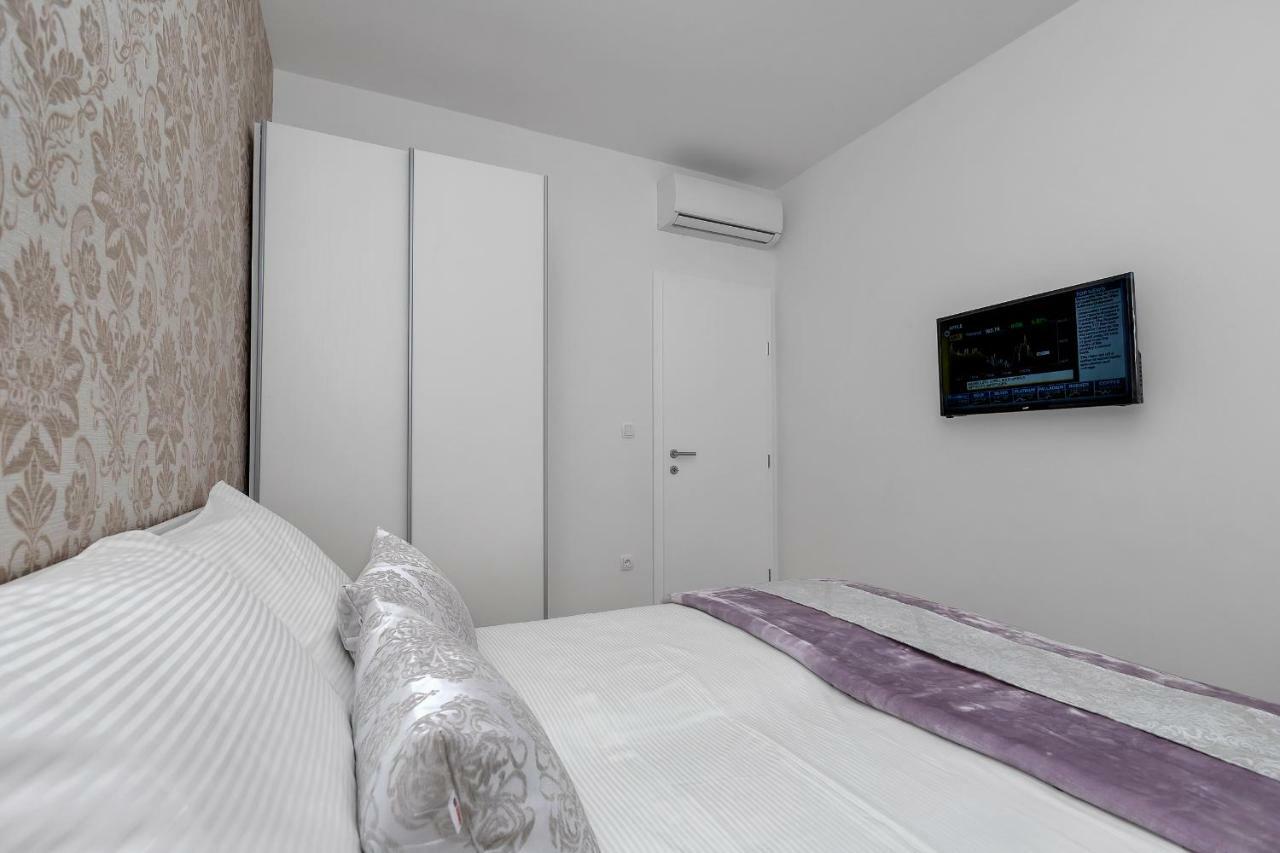 Emilia Lofts Aparthotel Tucepi Bagian luar foto